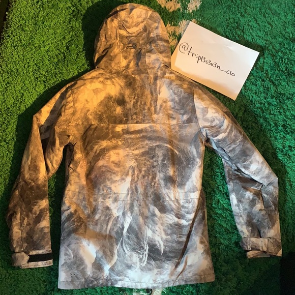 Burton Covert Slim Snowboard Jacket - Picture 6 of 6